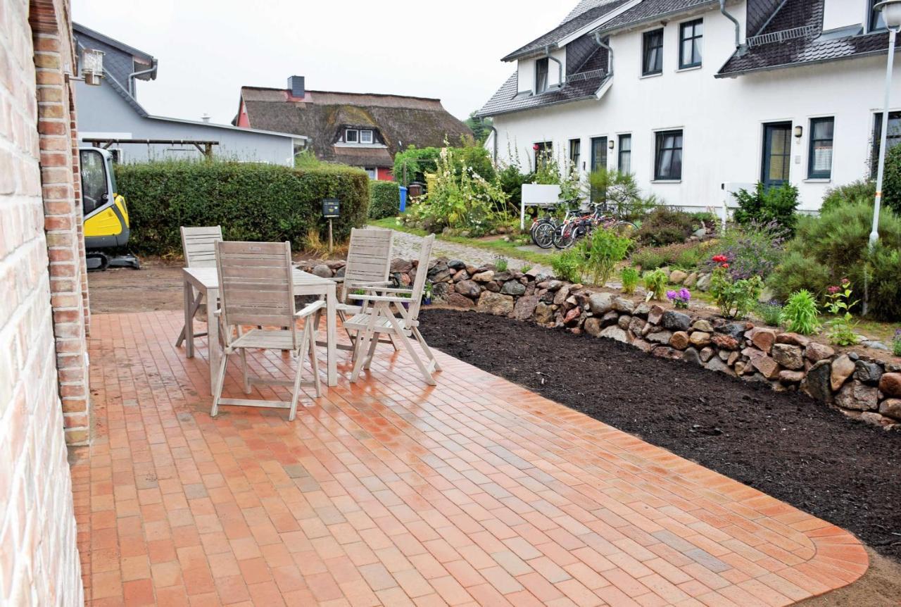 Ferienhaus Zum Boddenstrand Mit Ka Groß Zicker Exterior foto
