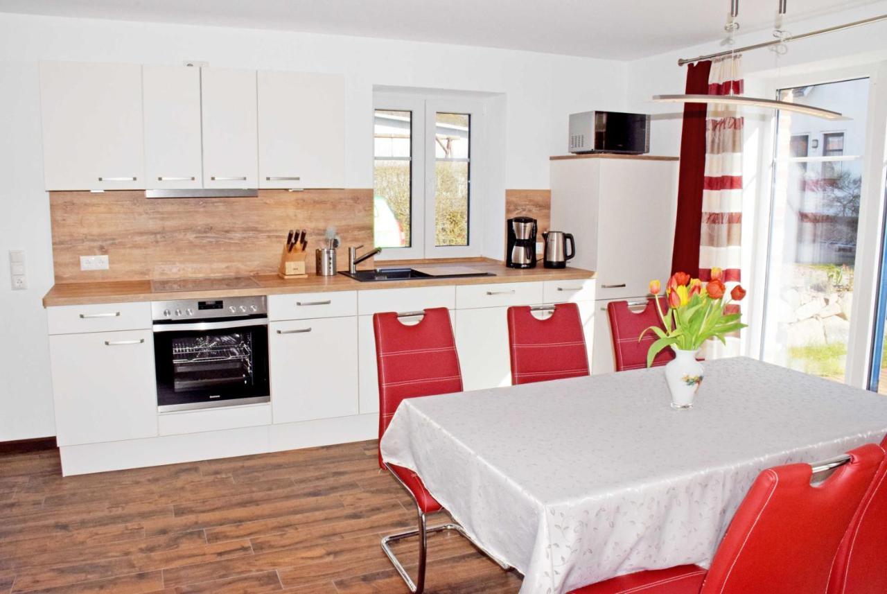 Ferienhaus Zum Boddenstrand Mit Ka Groß Zicker Exterior foto