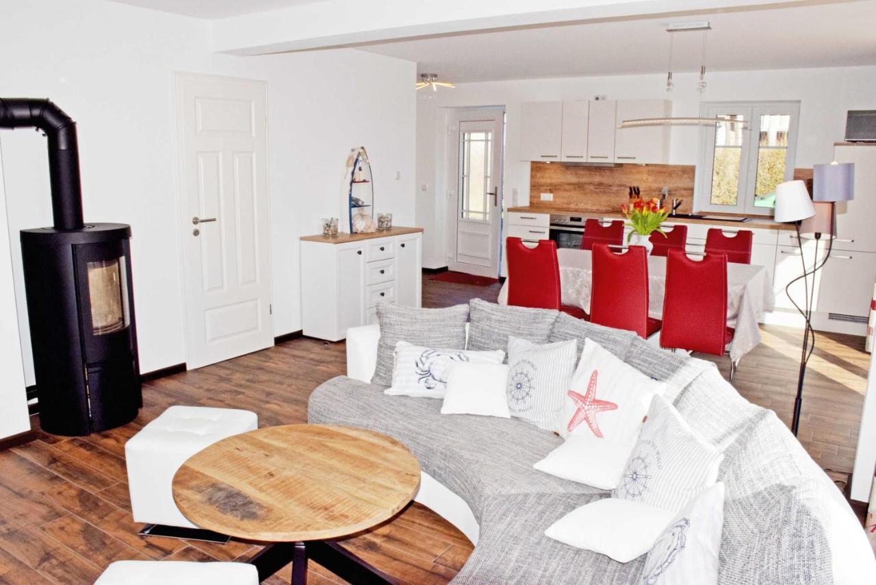 Ferienhaus Zum Boddenstrand Mit Ka Groß Zicker Exterior foto
